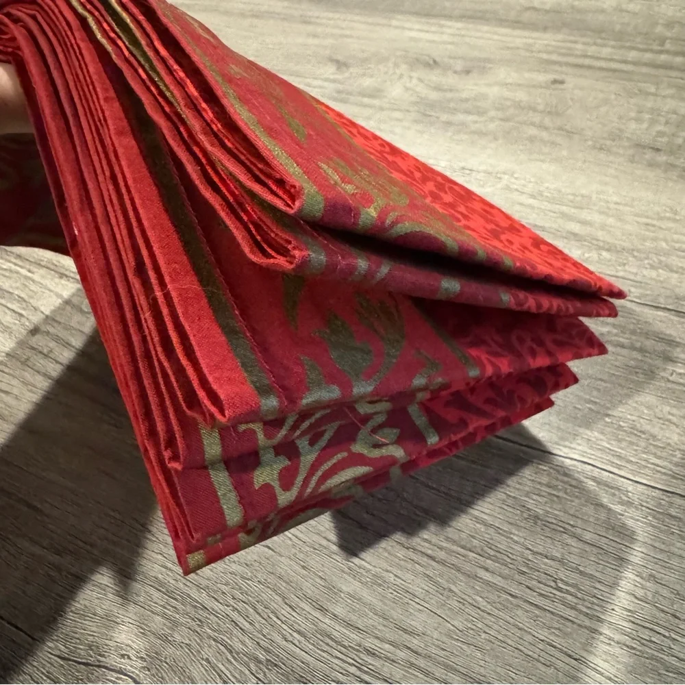 Pier 1 Imports Cloth Napkins - Set of 8 - Scroll Red Gold Cotton 20x20